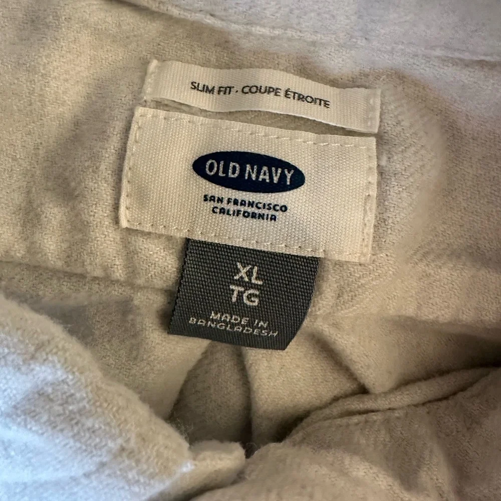 100% cotton flannel light grey button down shirt size XL.